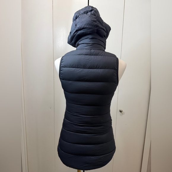 Lululemon Athletica Dark Gray Hooded Puffer Vest - Picture 3 of 11